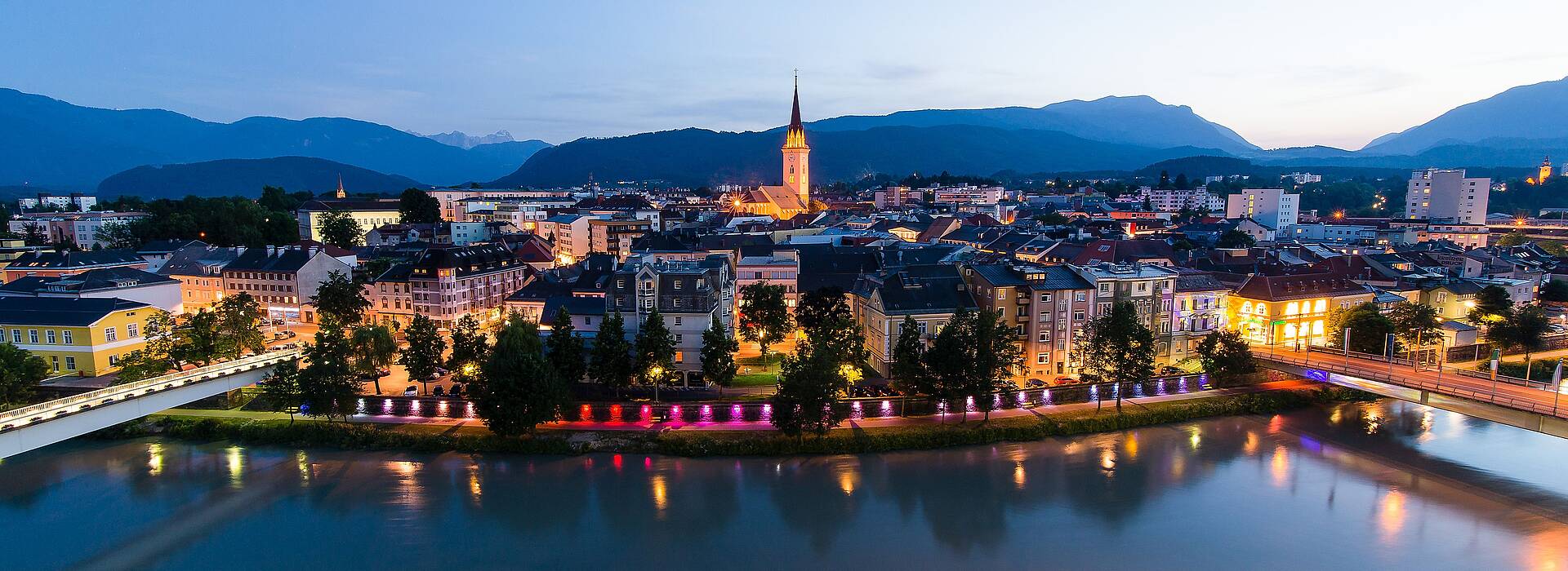 Villach bei Nacht